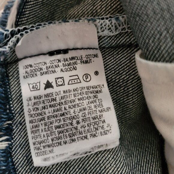 Levi's Shorts Womans Button Fly Dark Wash Cut-Offs See Measurements 30" JJ1506 - Picture 6 of 6